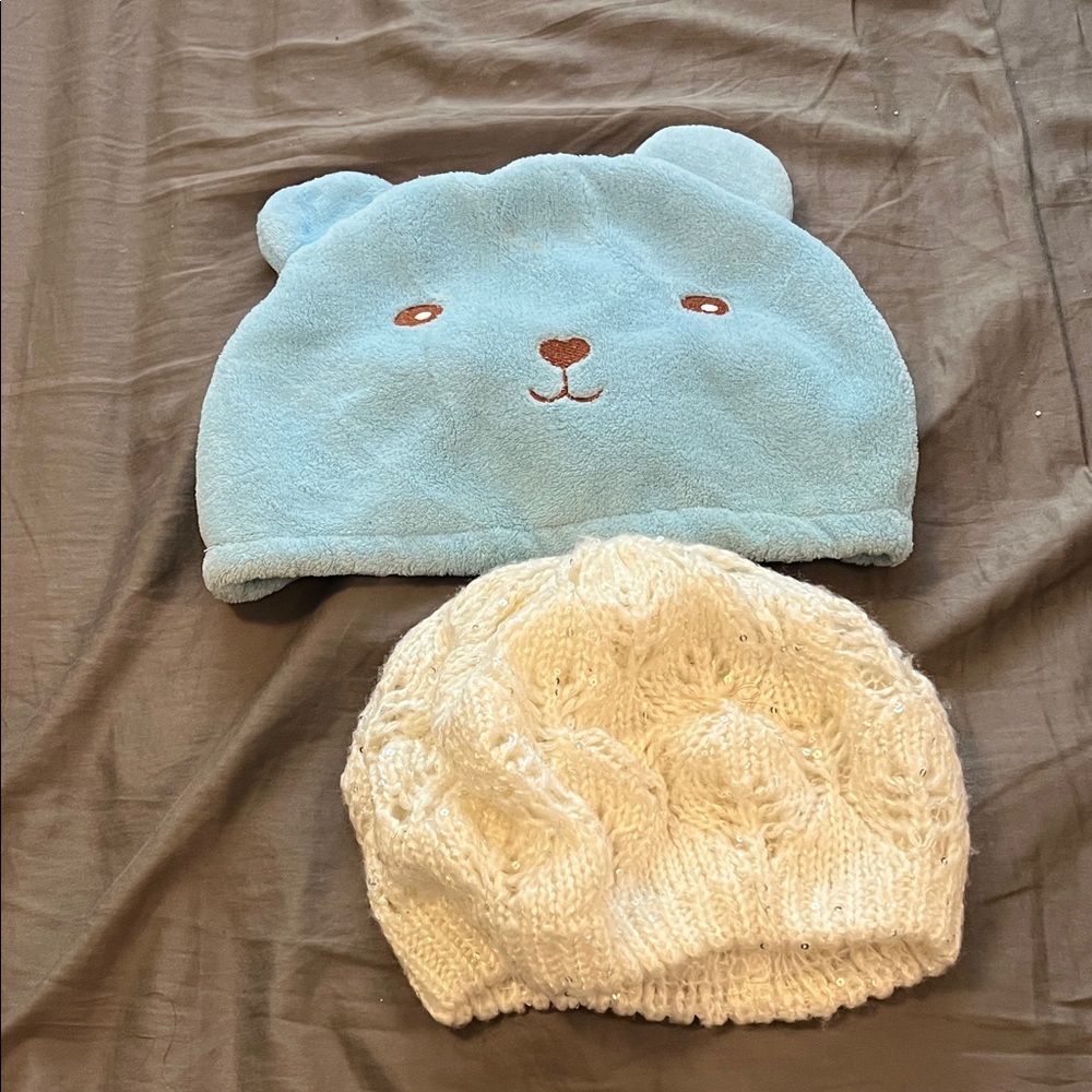Blue Bear and White Knit Kids Hat Set